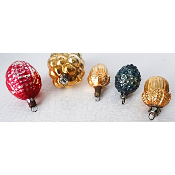 5 Vintage Glass Christmas Ornaments Acorns Grape Cluster - Picture 6 of 6